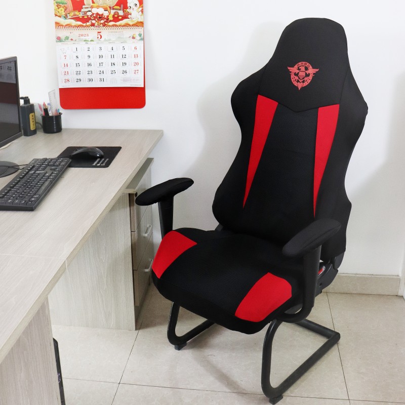 Nuova fodera per sedia da gioc - Esports Gaming Hotel recensione e prezzo